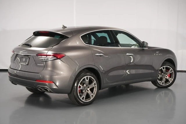 2023 Maserati Levante - Image 13 of 31