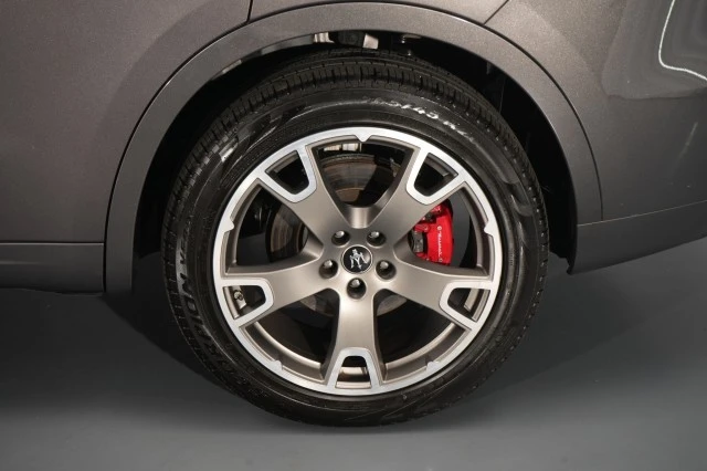 2023 Maserati Levante - Image 25 of 31