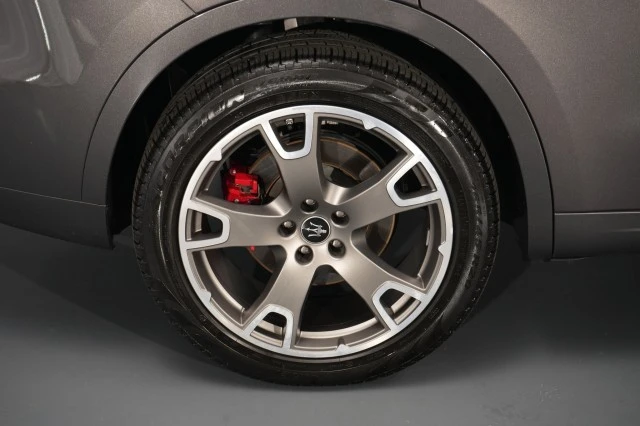 2023 Maserati Levante - Image 22 of 31