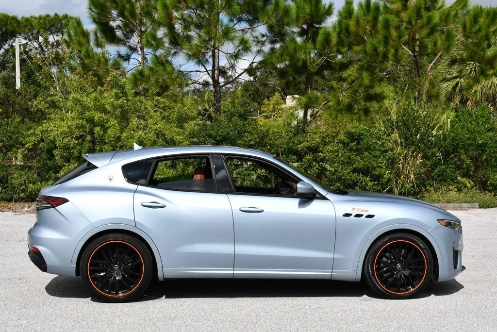 2023 Maserati Levante - Image 7 of 12