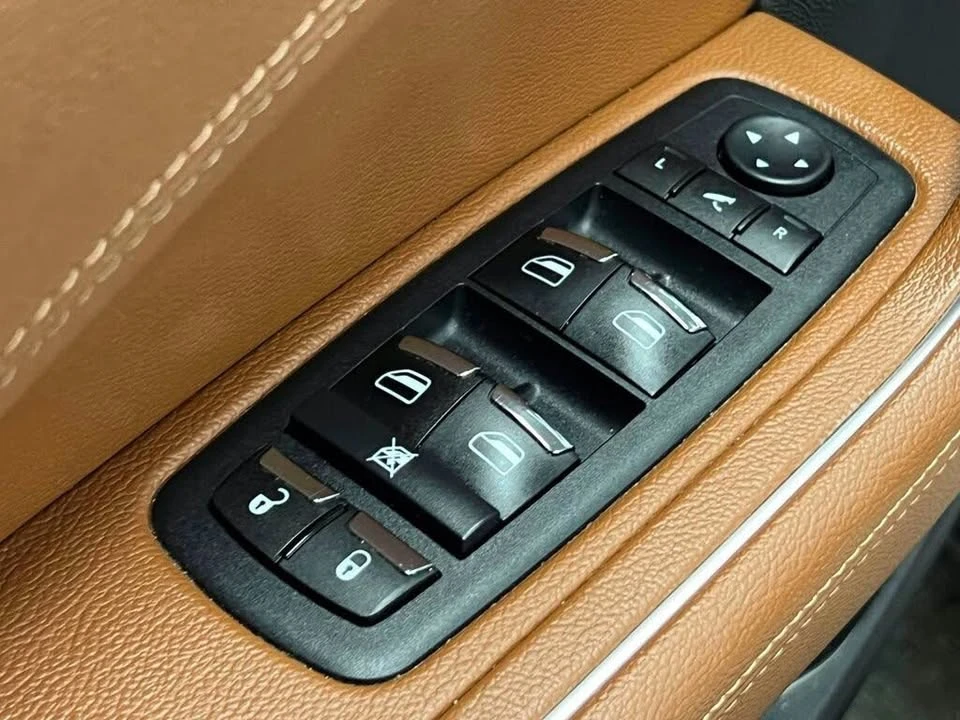 2023 Maserati Levante Modena - Image 14 of 20