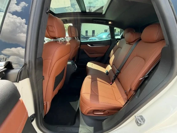 2023 Maserati Levante Modena - Image 11 of 12