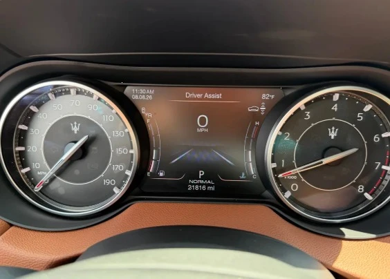 2023 Maserati Levante Modena - Image 8 of 12