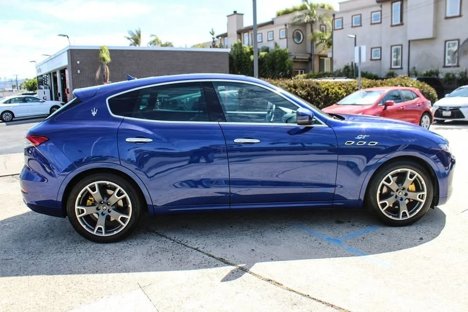 2023 Maserati Levante - Image 6 of 20