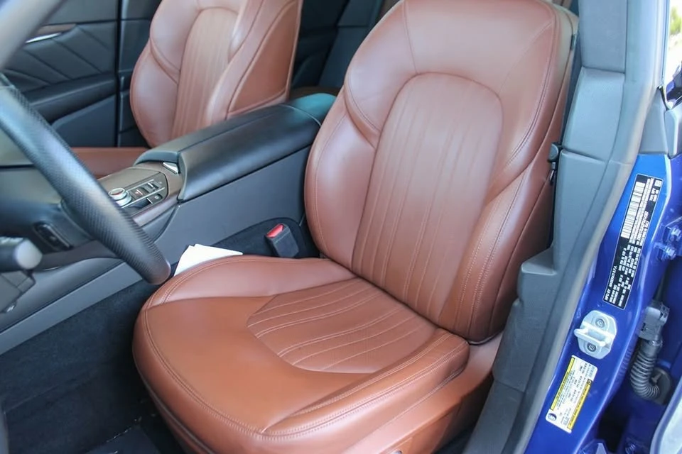 2023 Maserati Levante - Image 16 of 20