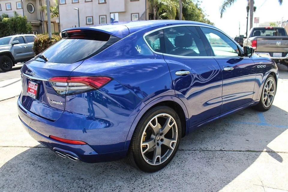 2023 Maserati Levante - Image 5 of 20