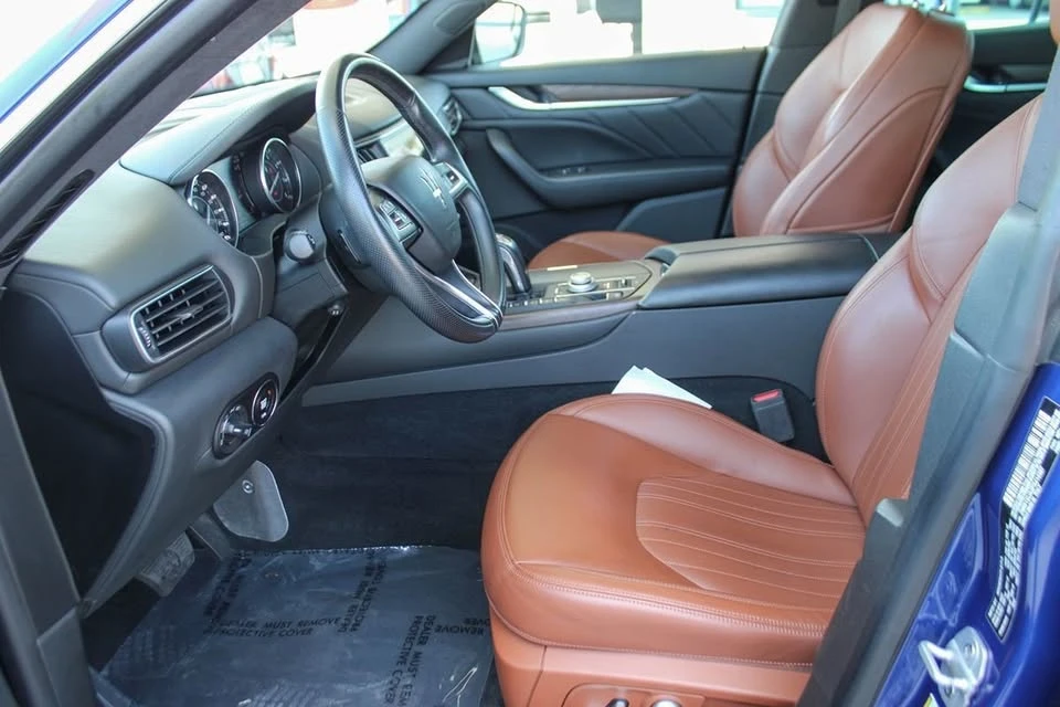 2023 Maserati Levante - Image 15 of 20