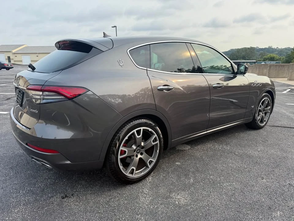 2023 Maserati Levante Modena - Image 8 of 20