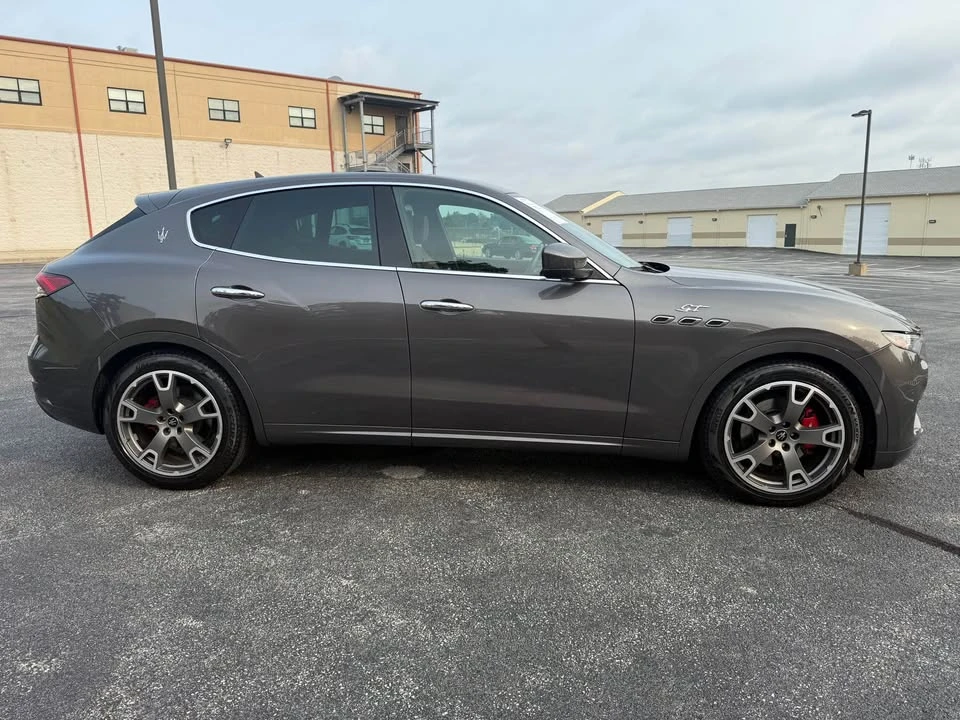 2023 Maserati Levante Modena - Image 7 of 20