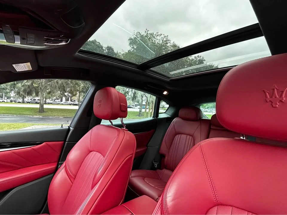 2023 Maserati Levante Modena - Image 14 of 18