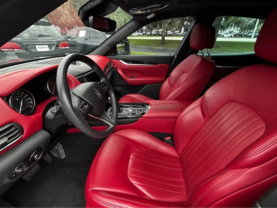 2023 Maserati Levante Modena - Image 9 of 18