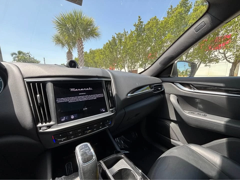2023 Maserati Levante Modena - Image 17 of 19
