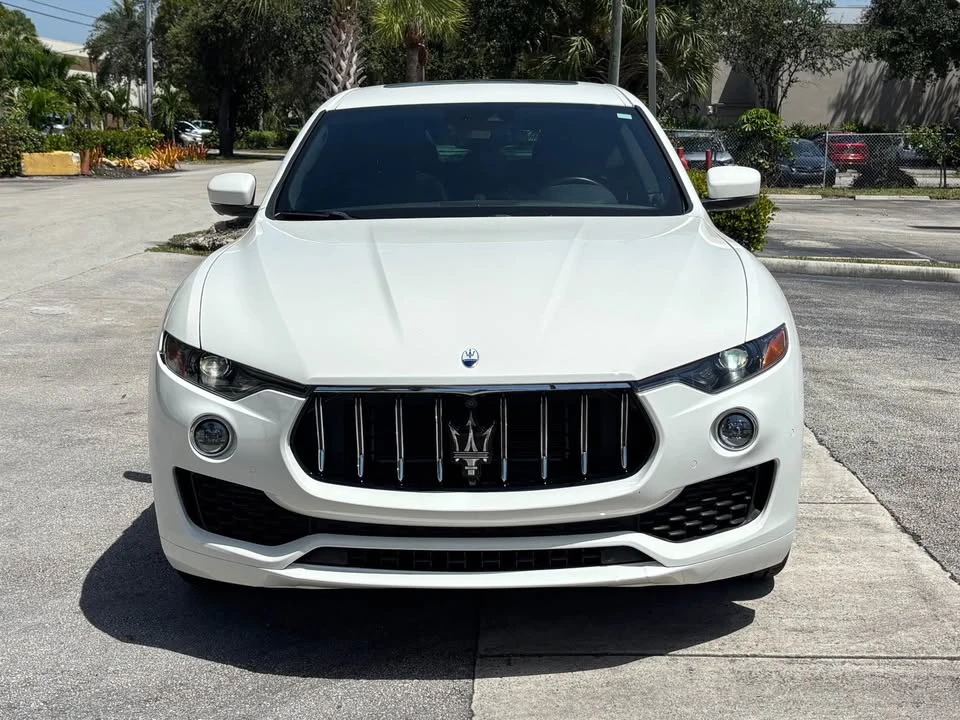 2023 Maserati Levante Modena - Image 9 of 19