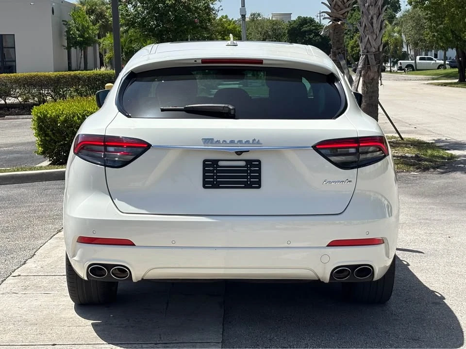 2023 Maserati Levante Modena - Image 4 of 19