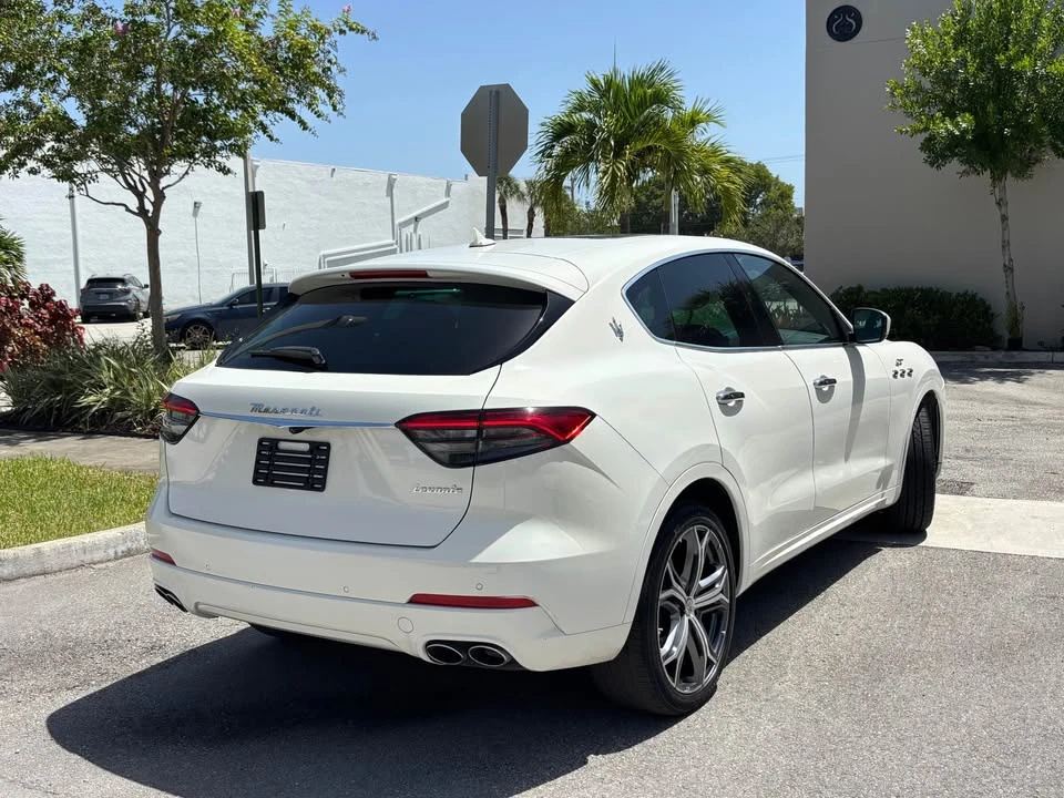 2023 Maserati Levante Modena - Image 6 of 19