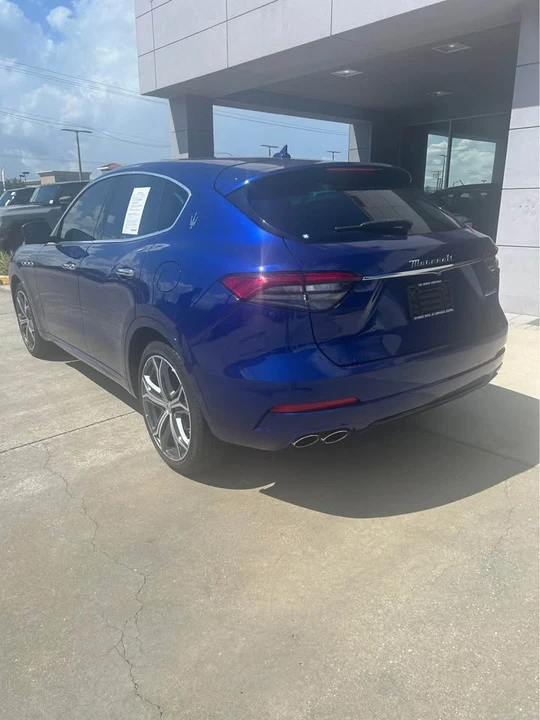2023 Maserati Levante Modena - Image 5 of 18