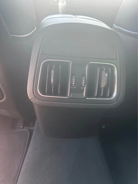 2023 Maserati Levante Modena - Image 17 of 18
