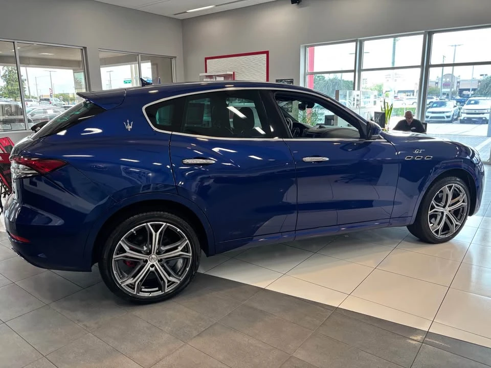 2023 Maserati Levante Modena - Image 3 of 9