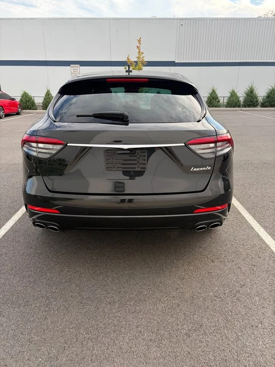2023 Maserati Levante Modena - Image 3 of 13
