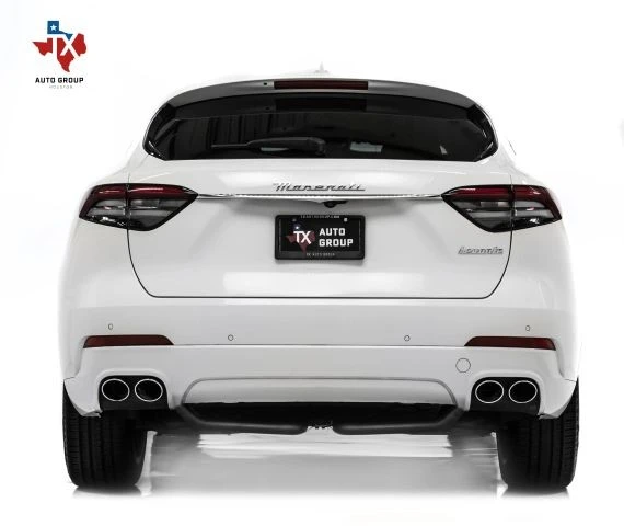 2023 Maserati Levante - Image 11 of 12