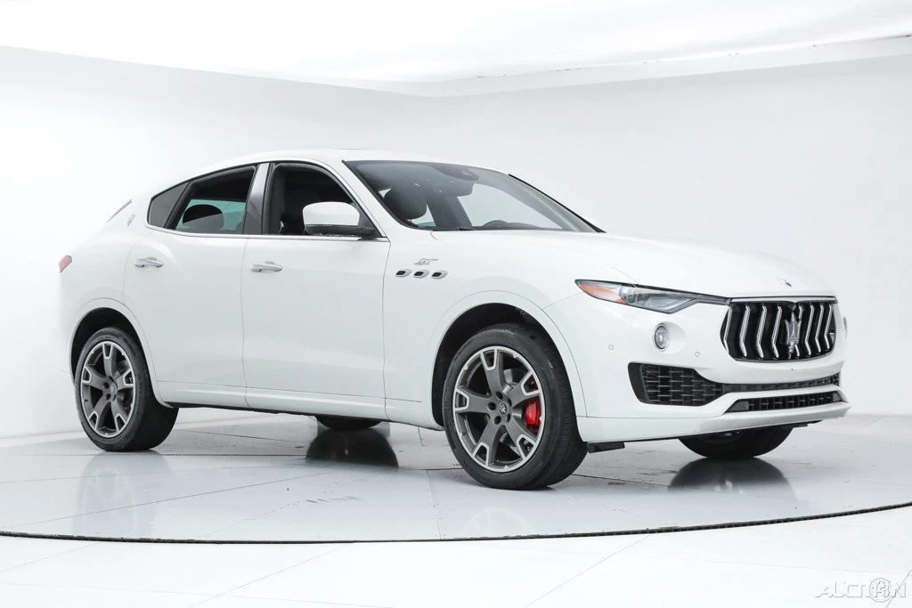 2023 Maserati Levante - Image 7 of 21