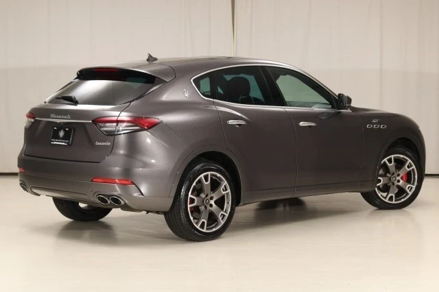 2023 Maserati Levante - Image 17 of 21