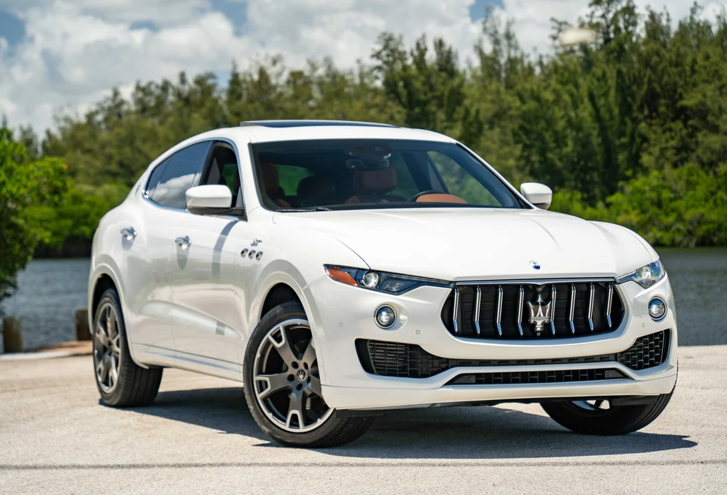 2023 Maserati Levante Modena - Image 4 of 31