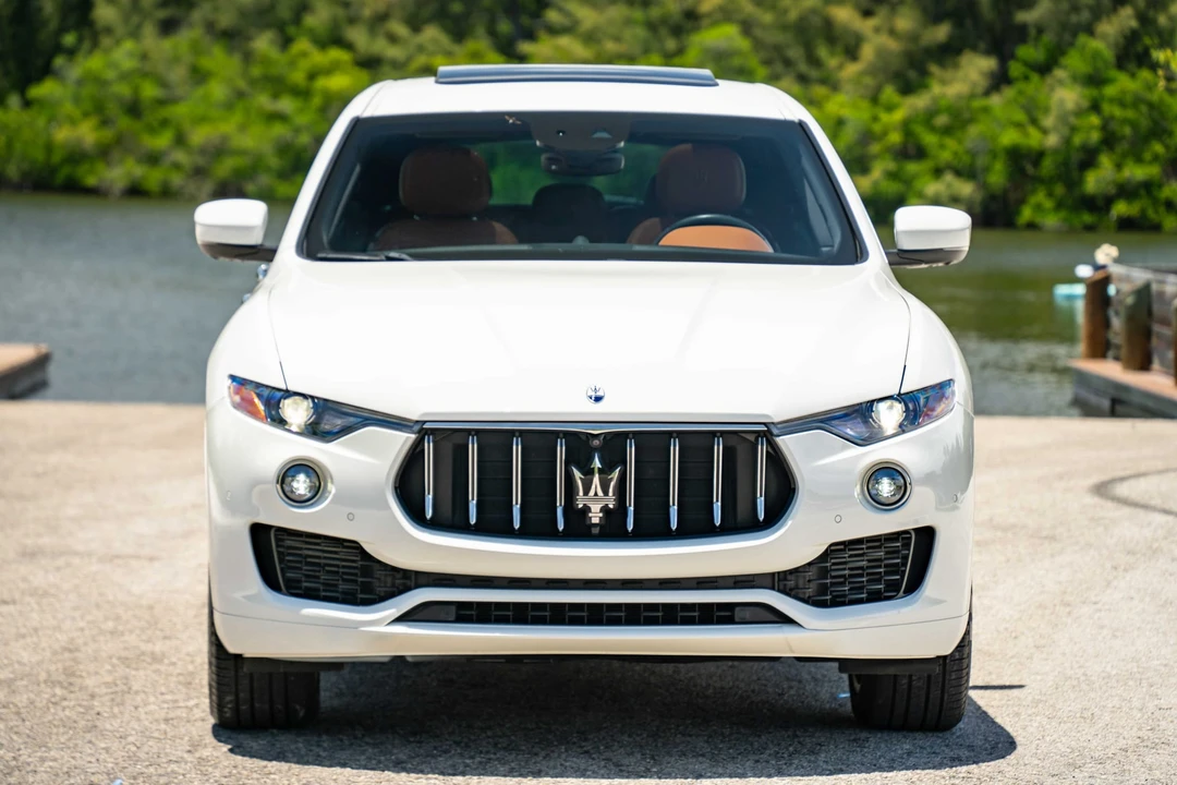 2023 Maserati Levante Modena - Image 6 of 31