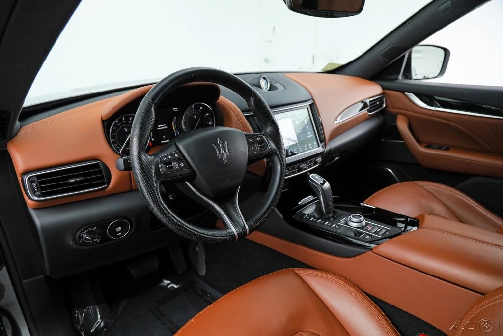 2023 Maserati Levante - Image 18 of 21
