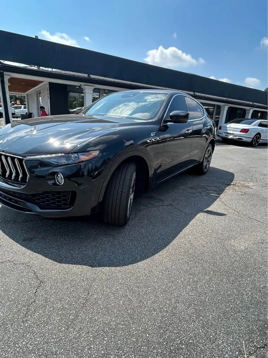 2023 Maserati Levante GTS - Image 3 of 12