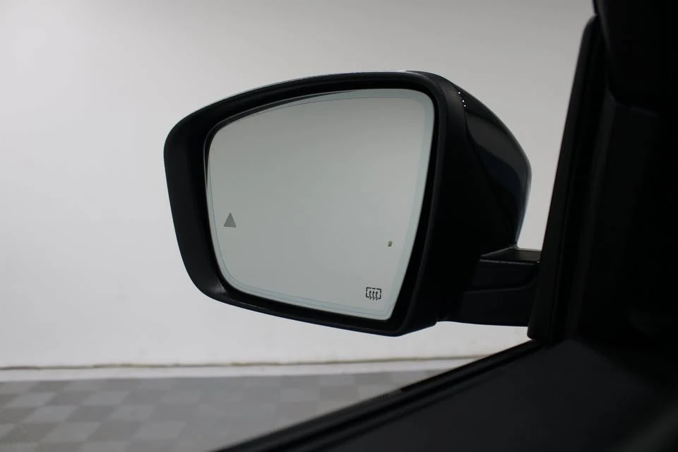 2023 Maserati Levante Modena - Image 17 of 20