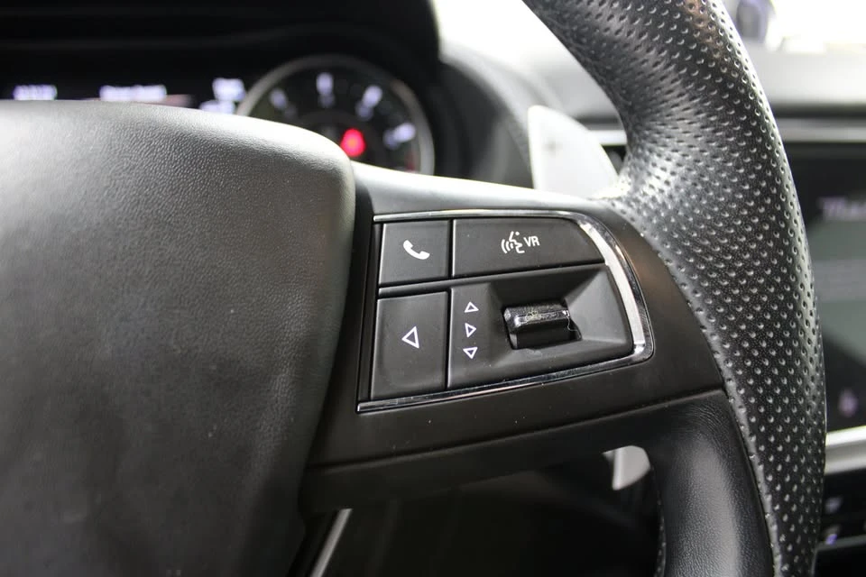 2023 Maserati Levante Modena - Image 11 of 20