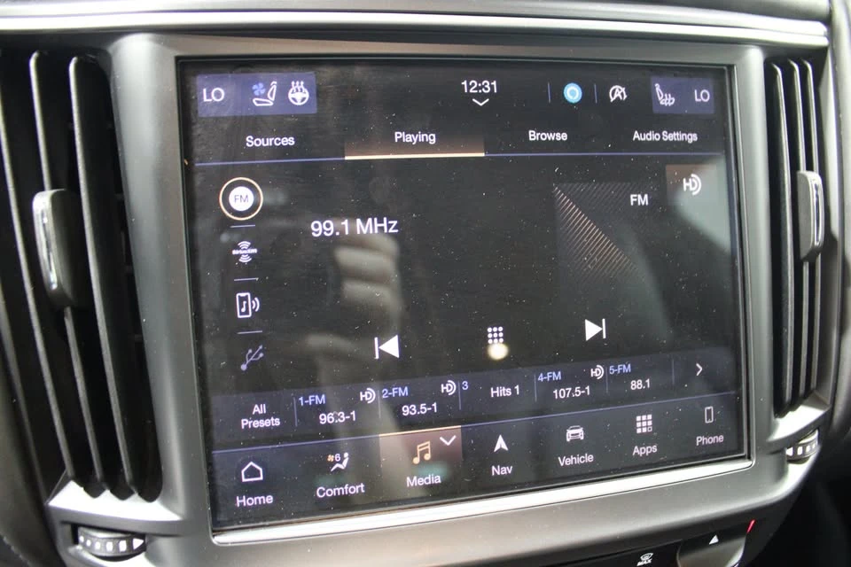 2023 Maserati Levante Modena - Image 13 of 20