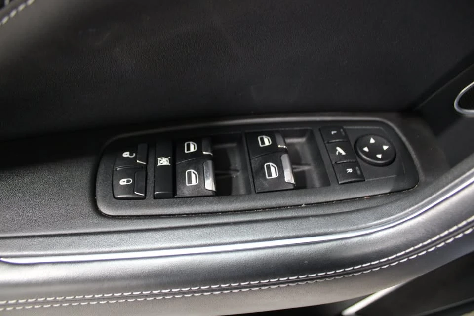 2023 Maserati Levante Modena - Image 4 of 14