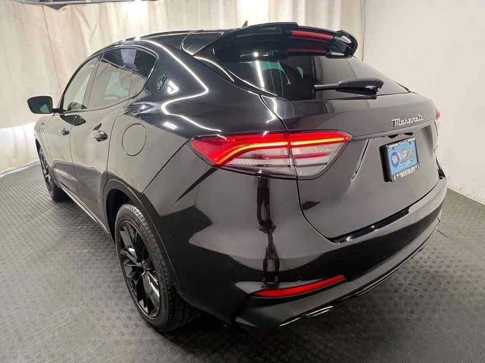 2023 Maserati Levante Modena - Image 7 of 20