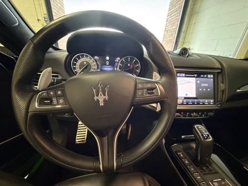 2023 Maserati Levante Modena - Image 16 of 20