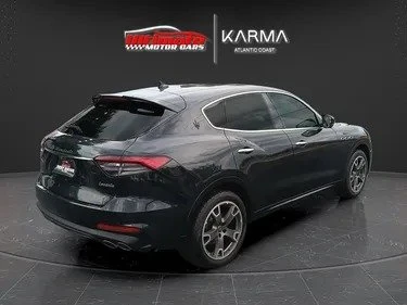 2023 Maserati Levante Modena - Image 8 of 19