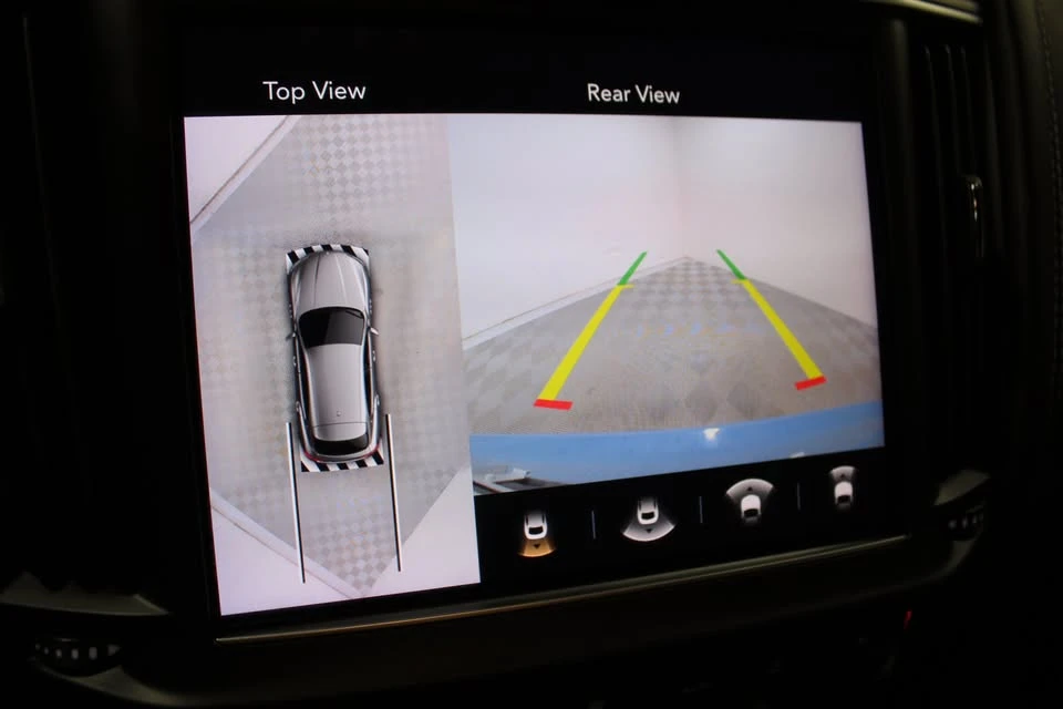 2023 Maserati Levante Modena - Image 15 of 20