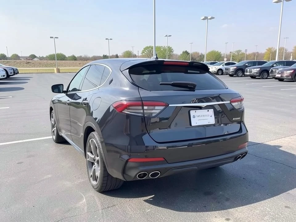 2023 Maserati Levante Modena - Image 2 of 20