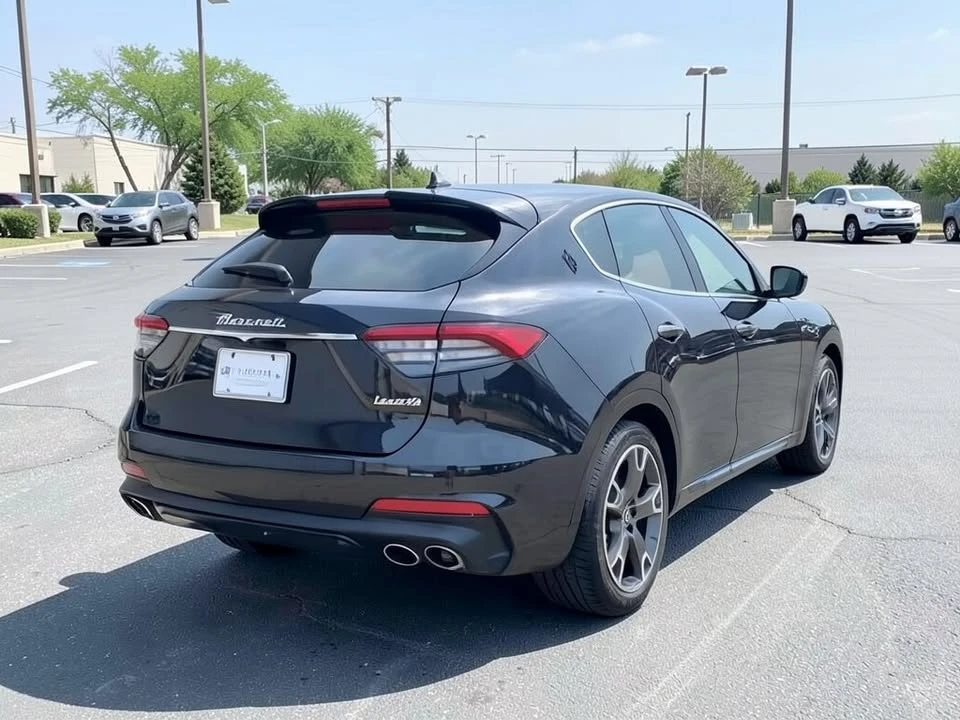 2023 Maserati Levante Modena - Image 3 of 20
