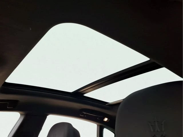 2023 Maserati Levante Modena - Image 13 of 19
