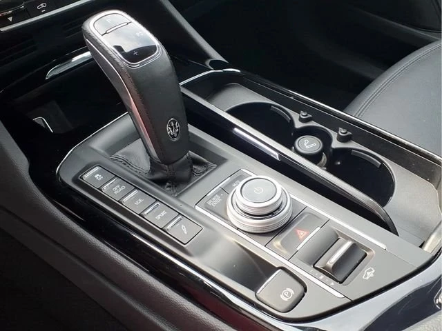 2023 Maserati Levante Modena - Image 8 of 19
