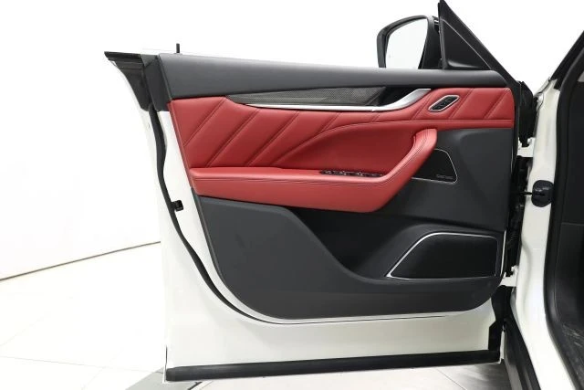 2023 Maserati Levante Modena - Image 10 of 12