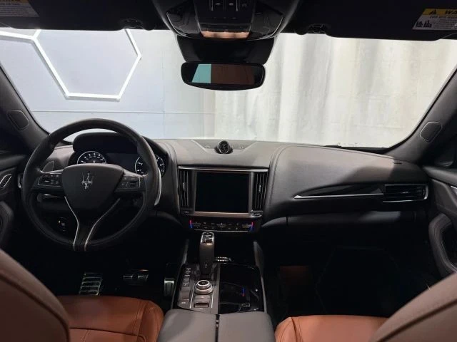 2023 Maserati Levante Modena - Image 17 of 21