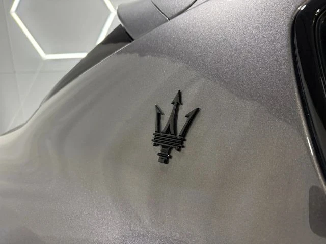2023 Maserati Levante Modena - Image 11 of 21