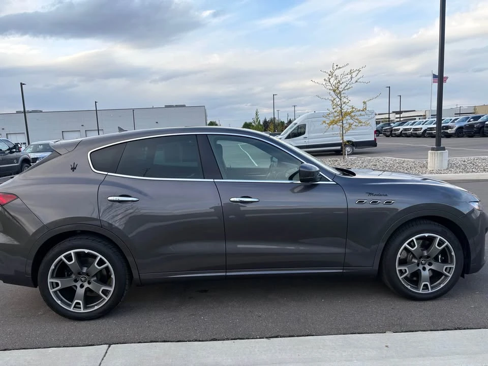 2023 Maserati Levante Modena - Image 8 of 16