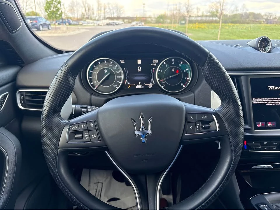 2023 Maserati Levante Modena - Image 11 of 16