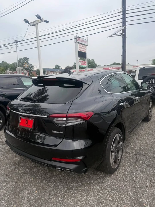 2023 Maserati Levante Modena - Image 2 of 3