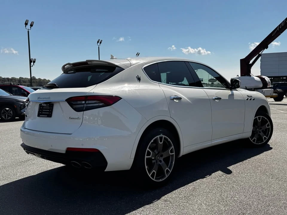 2023 Maserati Levante Modena - Image 9 of 9
