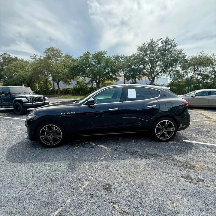 2023 Maserati Levante Modena - Image 4 of 15